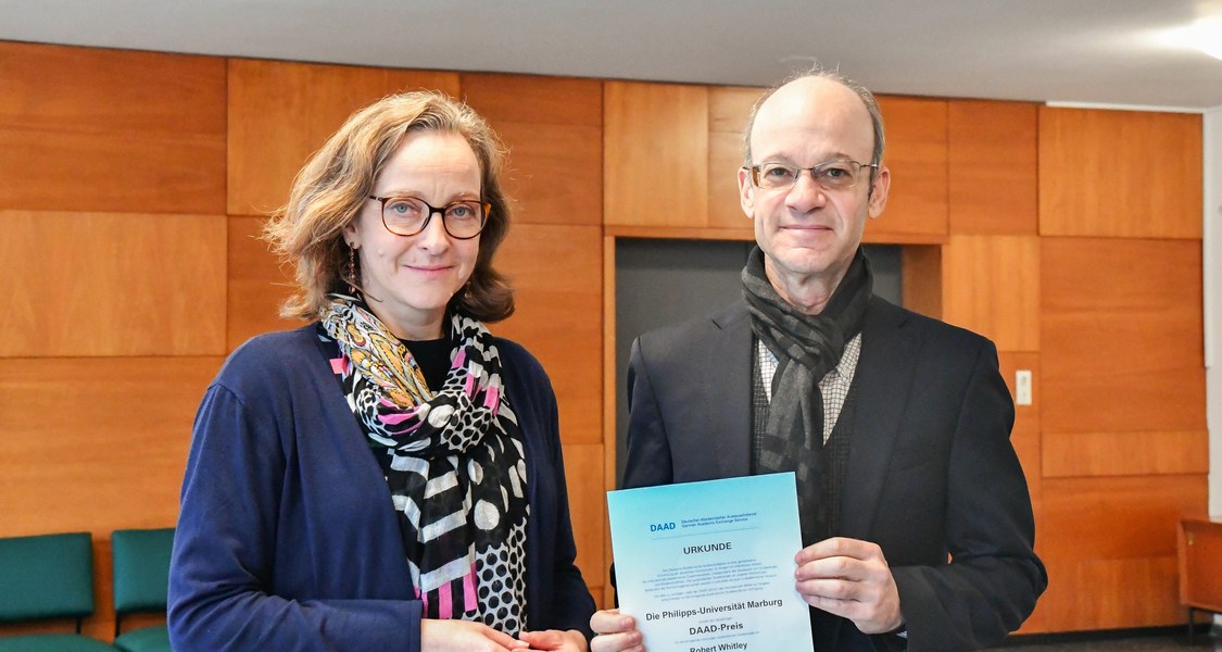 Foto von Korn und Whitley