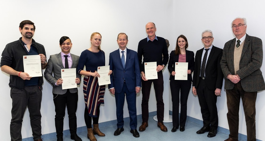 Gruppenfoto mit den Geförderten Wissenschaftlern