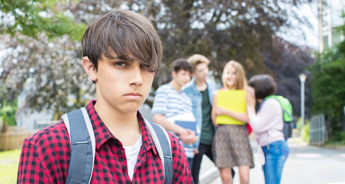 Gewalterfahrung von Jugendlichen steht im Fokus der SPEAK!-Studien. Die zweite Studie beschäftigt sich mit sexualisierter Gewalt an beruflichen Schulen. Unsere Aufnahme ist ein Agenturbild. (Foto: Colourbox.de)