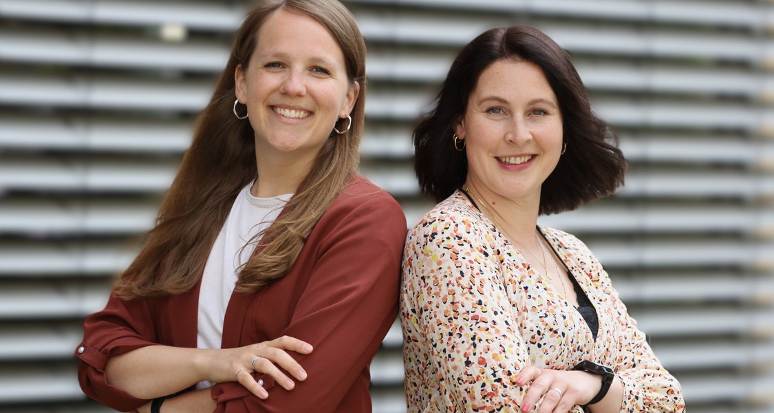 Marie Burt (links)und Anna Lena Jung (rechts), Lungenforschung