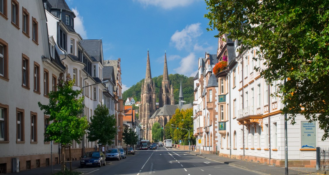 Elisabethkirche von Deutschhausstraße aus