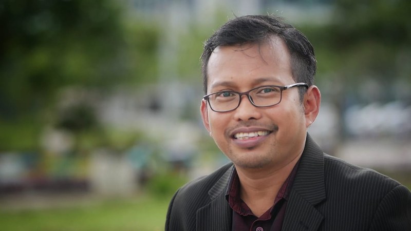 Portrait-Aufnahme von Prof. Dr. Asfa Widiyanto