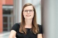 Kuhl, Vanessa