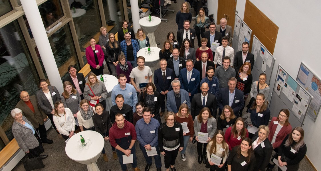 Gruppenfoto der Stipendiat*innen 2018/19